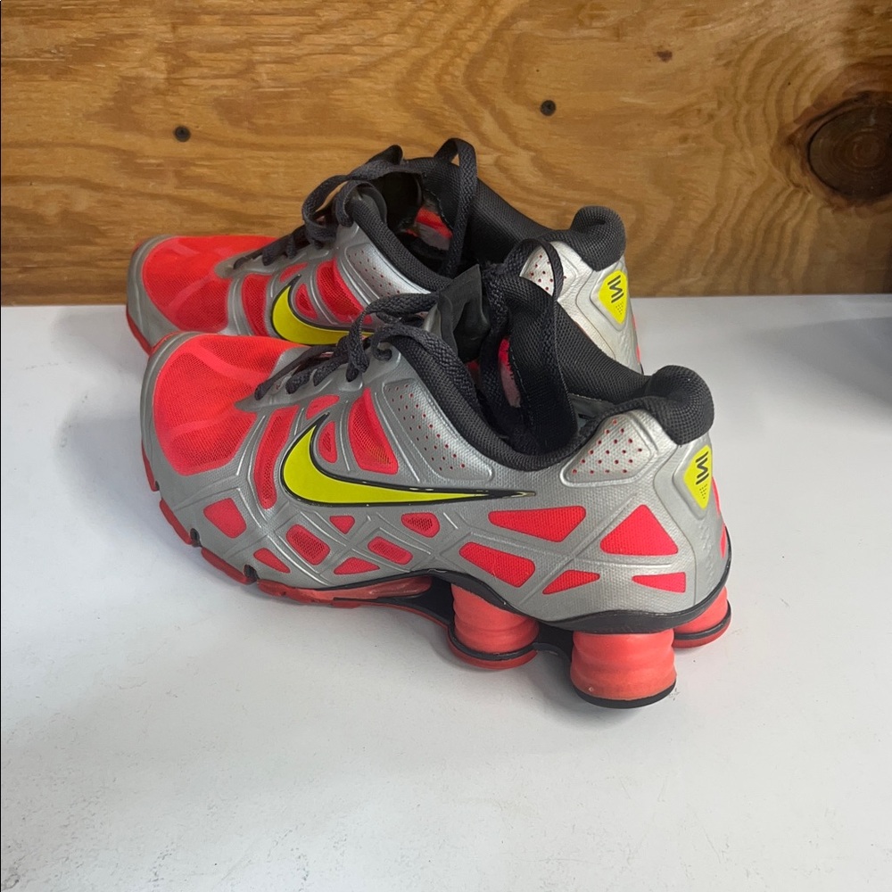 Nike Turbo women’s shoes size 9.5 great condition